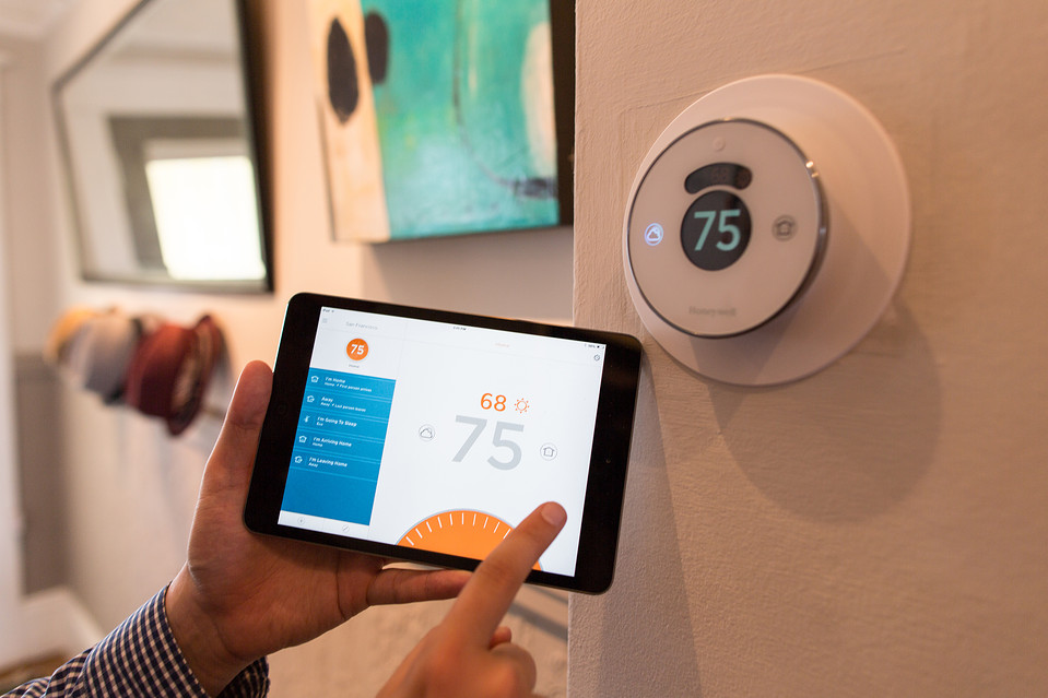 Trusted Handyman Team for Thermostat Installation in Las Vegas: Quality Workmanship Guaranteed