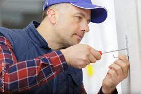  Professional Wall Hanging Services for Commercial Spaces
